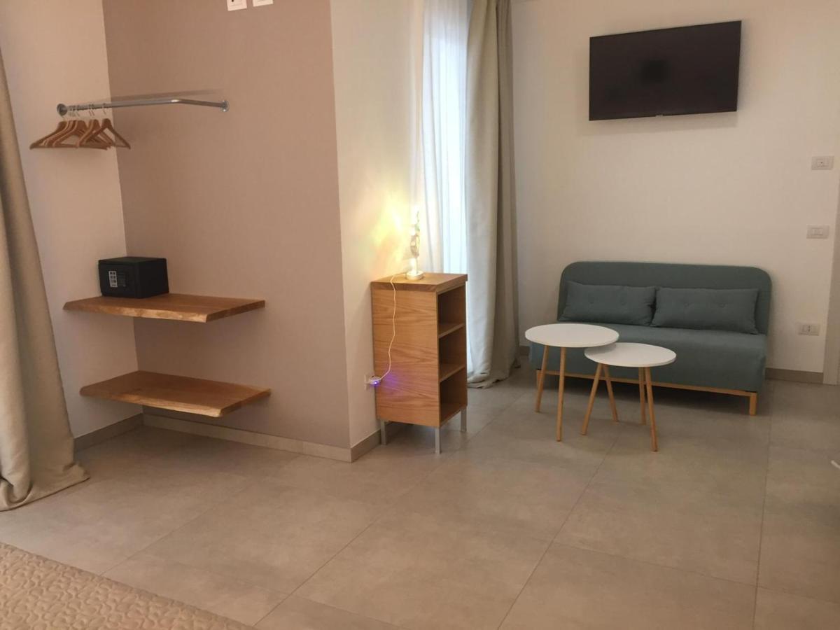 Le Rondini House Hotel Monopoli Luaran gambar